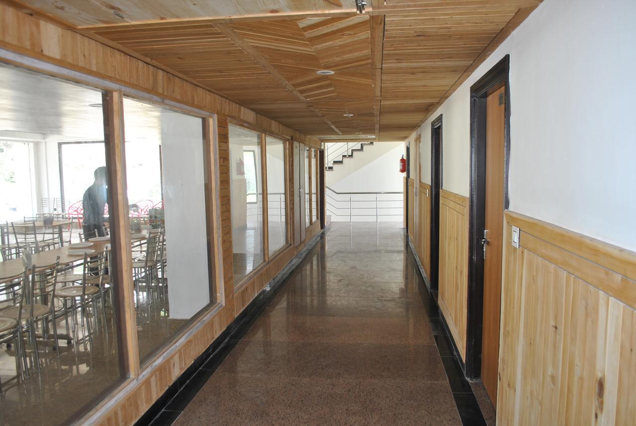 Hotel Natraj International Patnitop Exterior photo